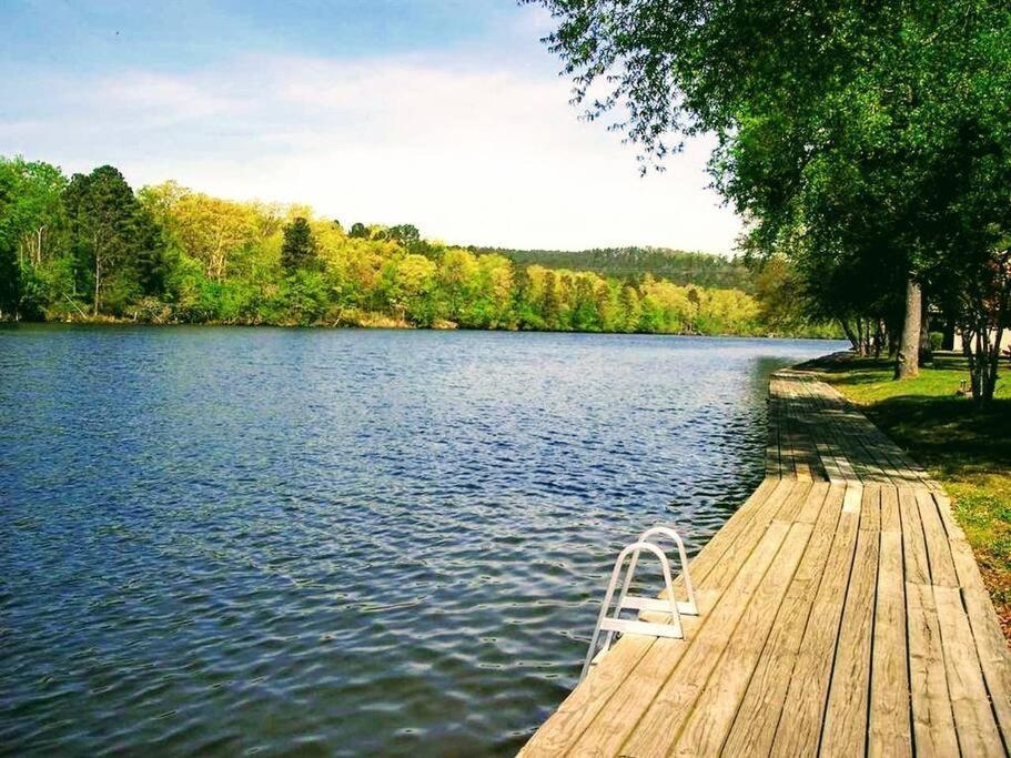 Perfect Lake Retreat Hot Springs Ngoại thất bức ảnh